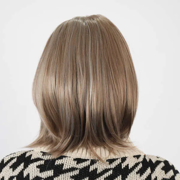Noelle - Modern caramel-blonde bob wig