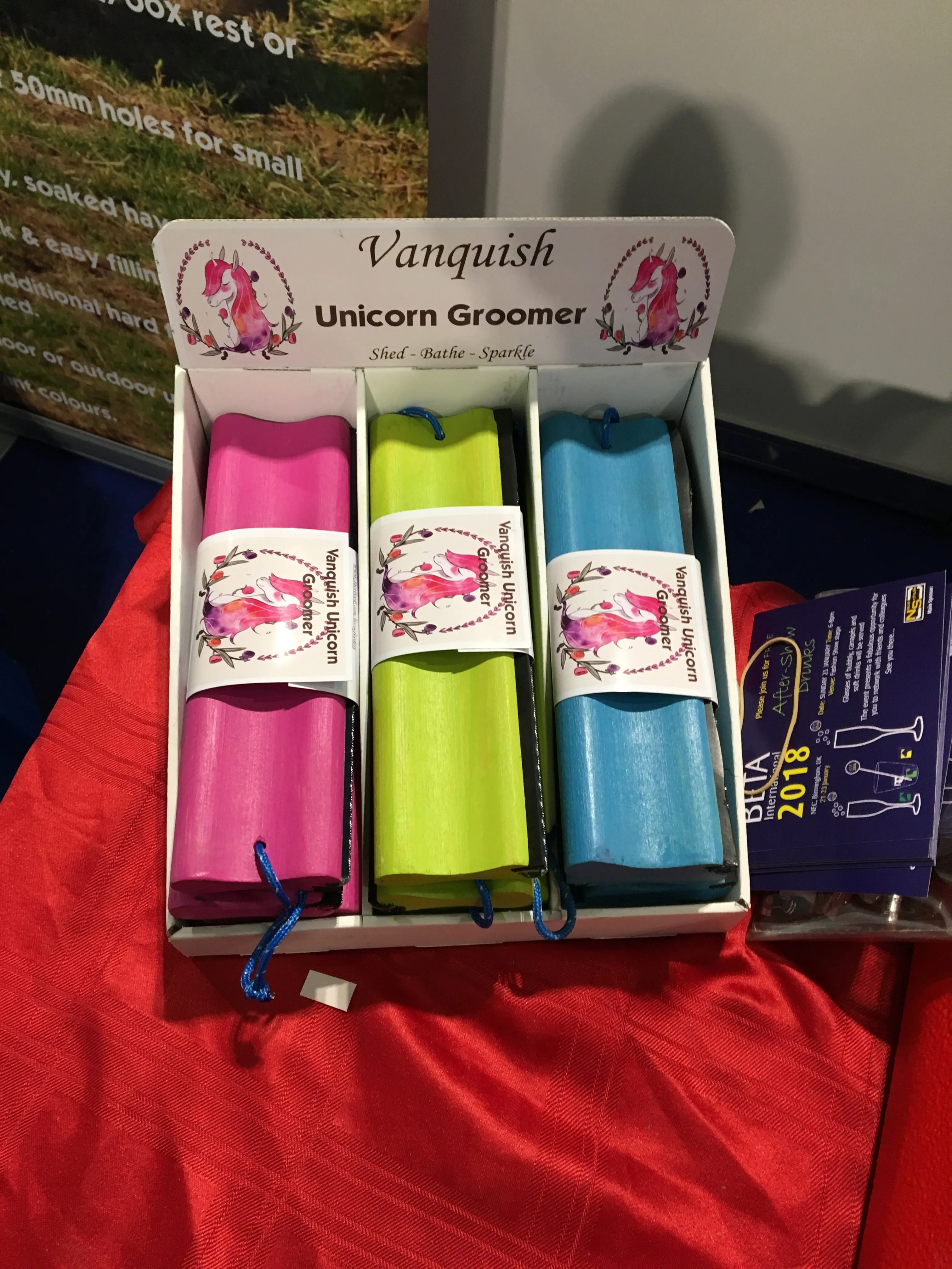Vanquish Unicorn Groomer